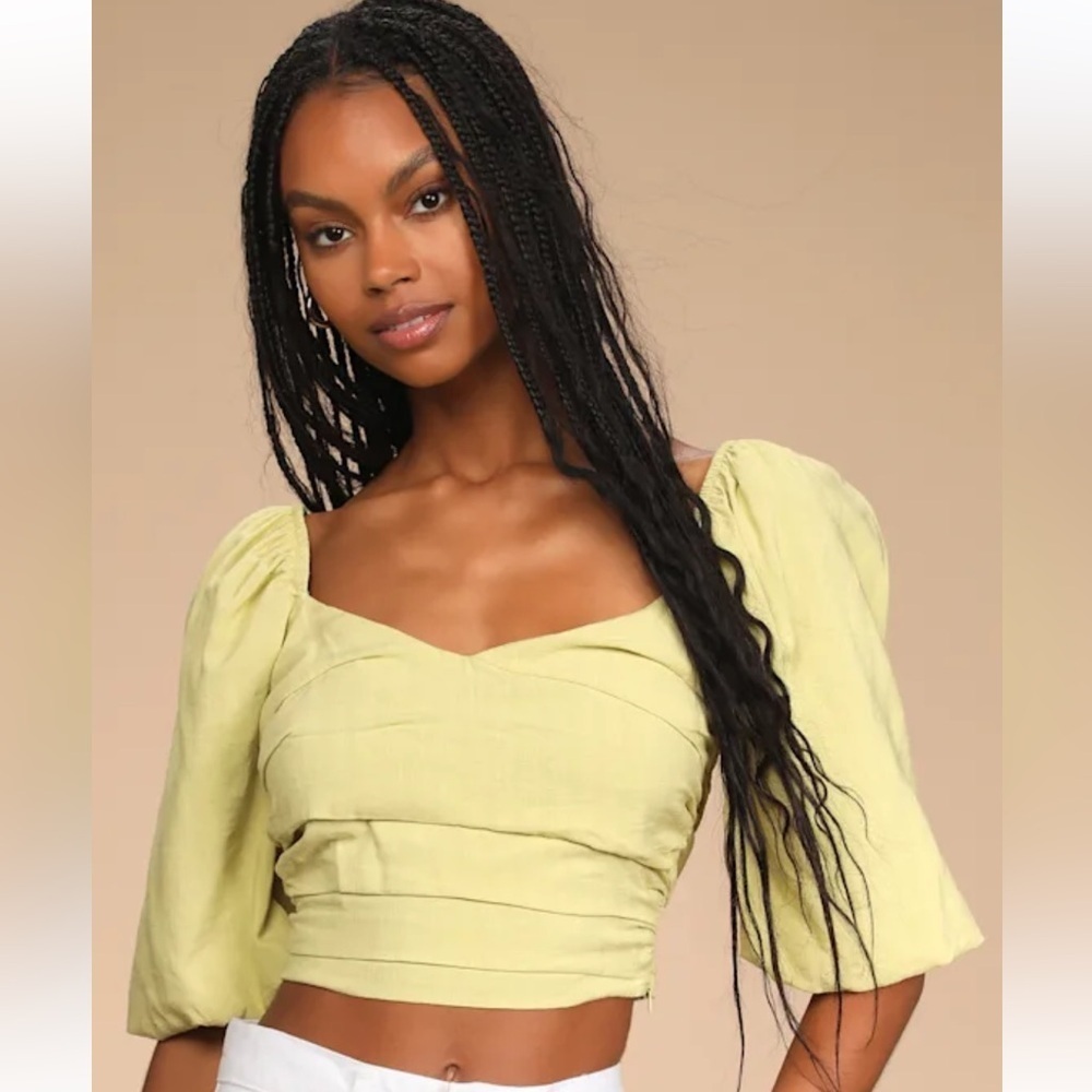Lulus Take on the Trend Light Green Pleated Puff
Sleeve Crop Top Size M Spring